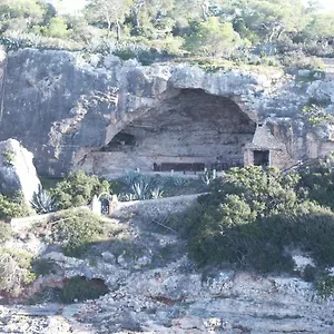  Apartment Apartamentos Cala Figuera